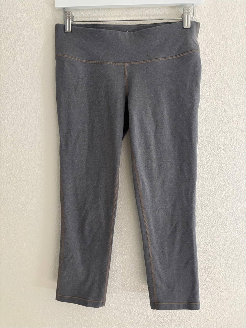 Prana Gray Cropped Legging Size Small Gorpcore Yoga Athleisure Athletic Hiking